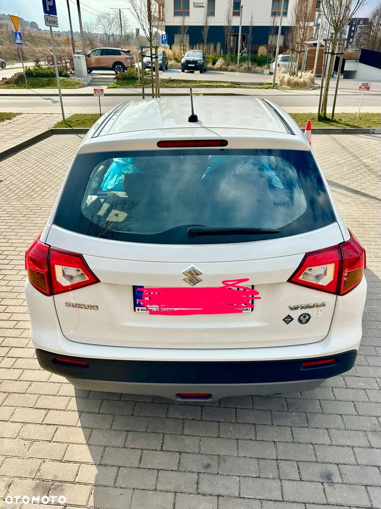 Suzuki Vitara 1.6 Comfort 2WD - 10