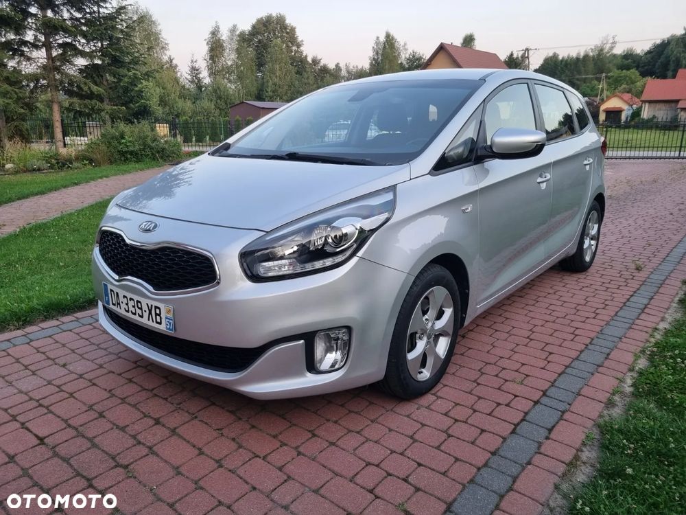 Kia Carens 1.7 CRDi M 7os - 18