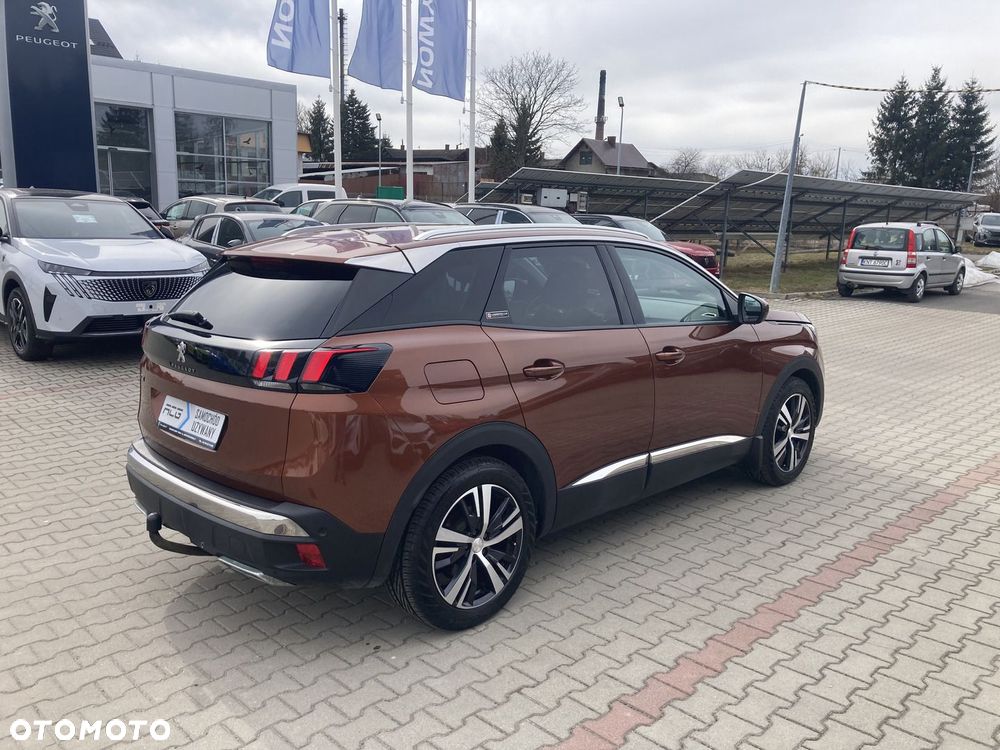 Peugeot 3008 1.2 PureTech Allure Pack S&S - 6