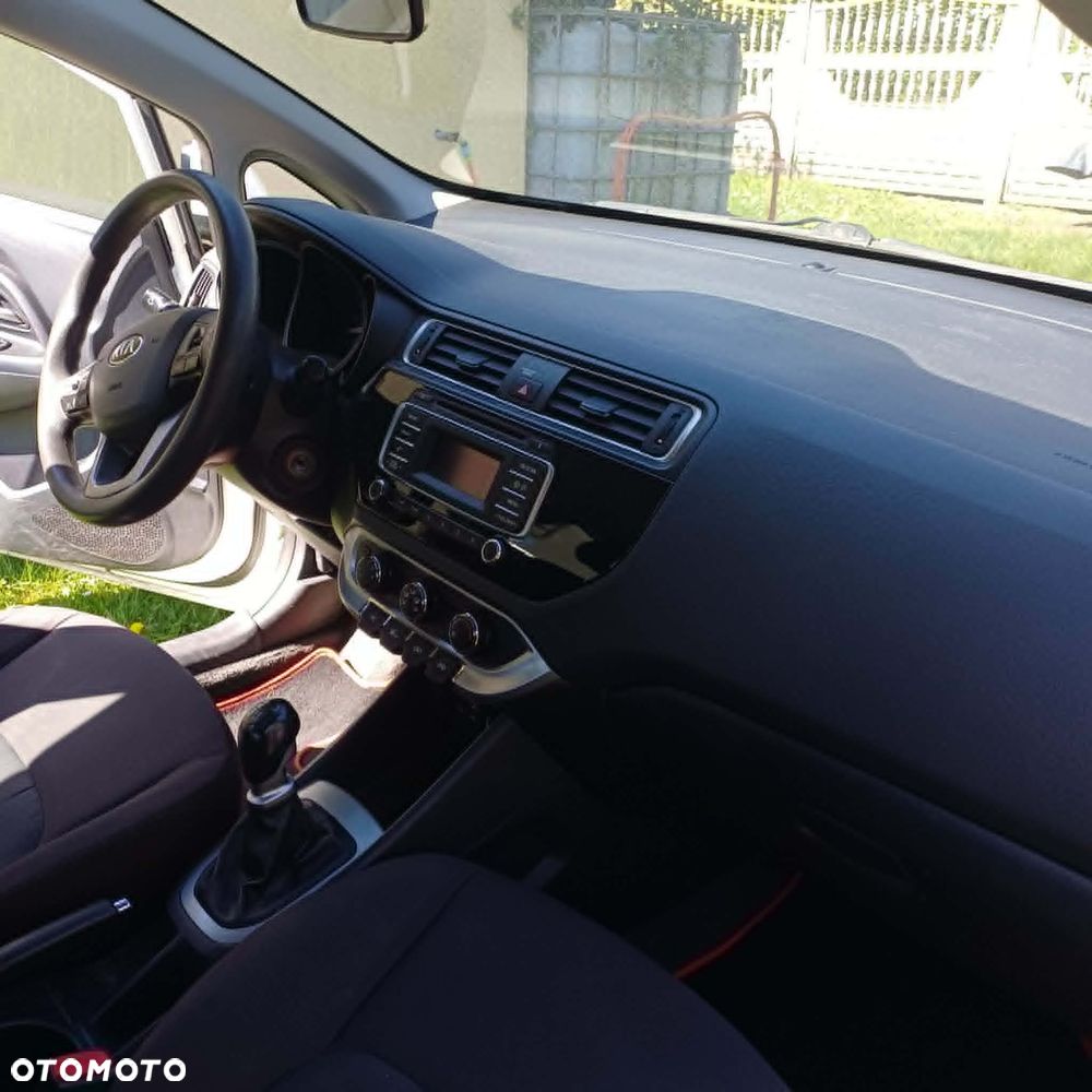 Kia Rio 1.1 crdi M - 4