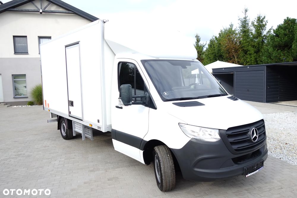 Mercedes-Benz Sprinter 3.0 Bluetec Automat 319  Kontener + Winda 750 kg. - 2
