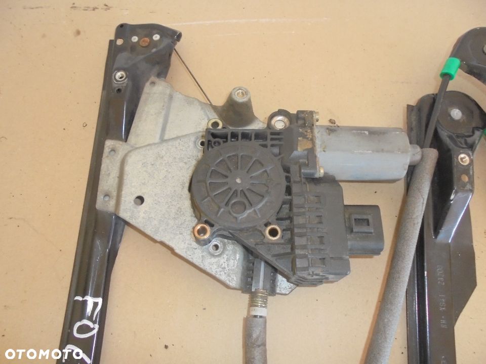 MECHANIZM PODNOSNIK SZYBY PRAWY LEWY PRZOD FOCUS MK1  XS4123200 - 2
