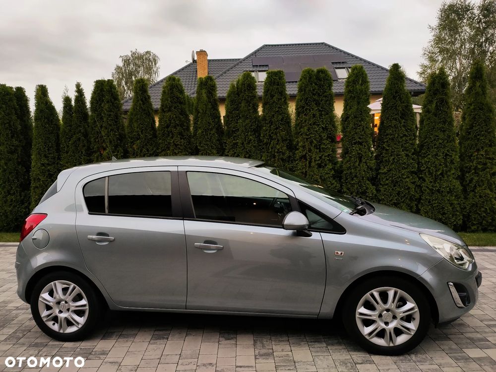 Opel Corsa 1.4 16V Satellite - 2