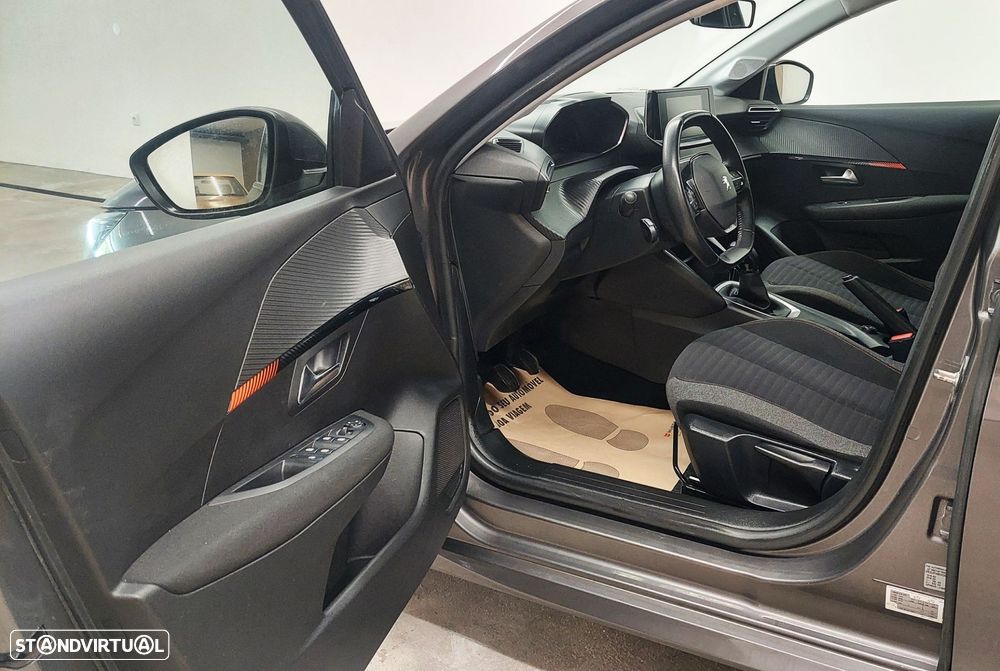 Peugeot 208 1.2 PureTech Active Pack - 11