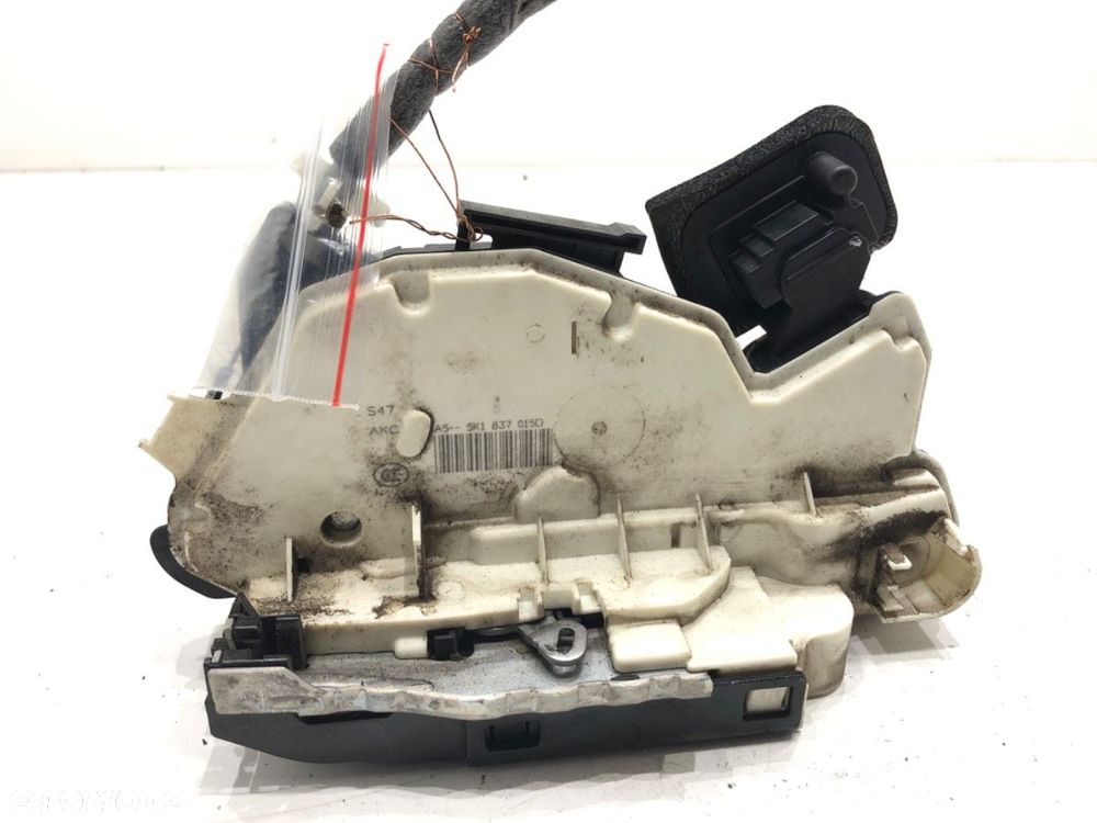 ZAMEK DRZWI LEWY PRZÓD - 83.00 PLN - VW GOLF VII (5G1, BQ1, BE1, BE2) 2012 - 2022 1.4 TSI 90 kW - 3