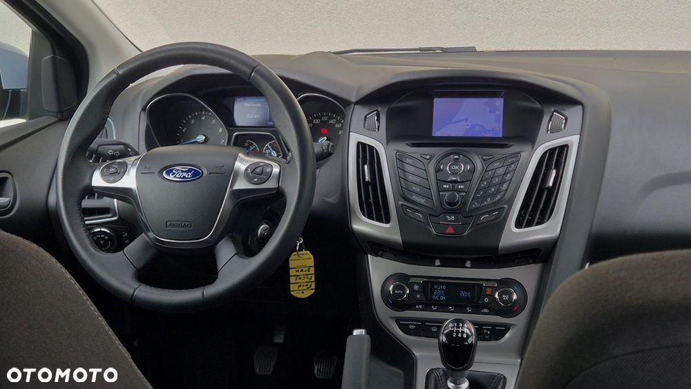 Ford Focus 1.0 EcoBoost Titanium - 11