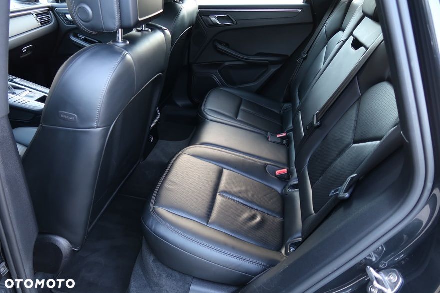 Porsche Macan Standard - 21