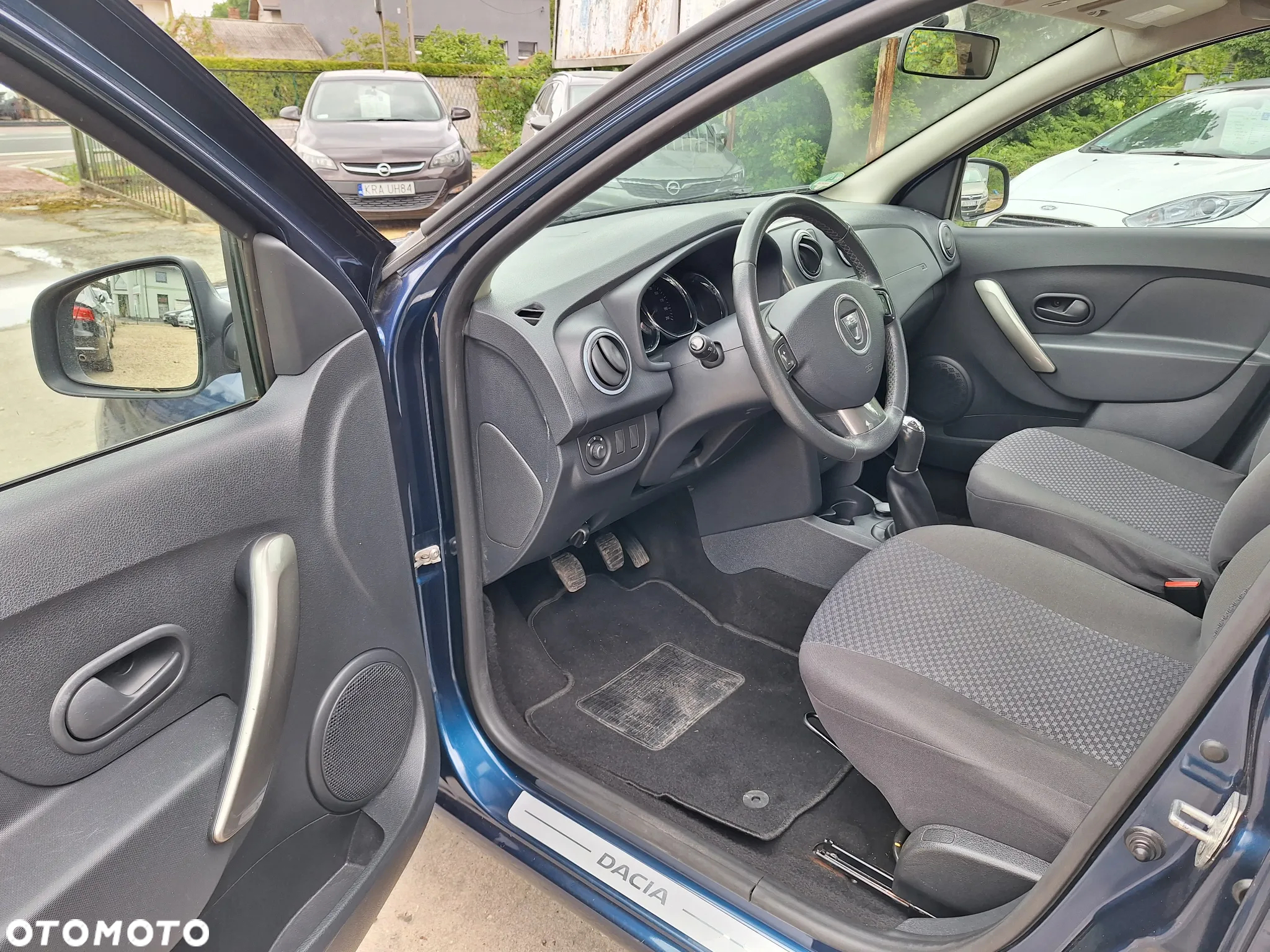 Dacia Sandero 1.2 16V Laureate - 15