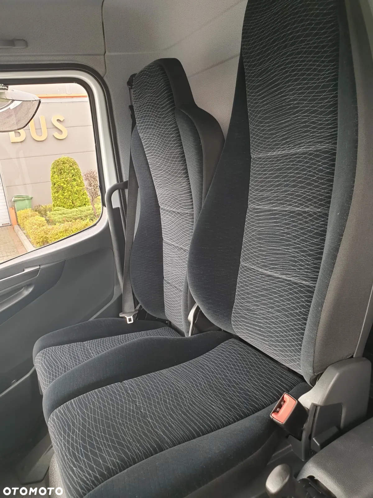 Mercedes-Benz ATEGO 818 L PLANDEKA + WINDA 3 FOTELE KLIMA PODUSZKI - 17