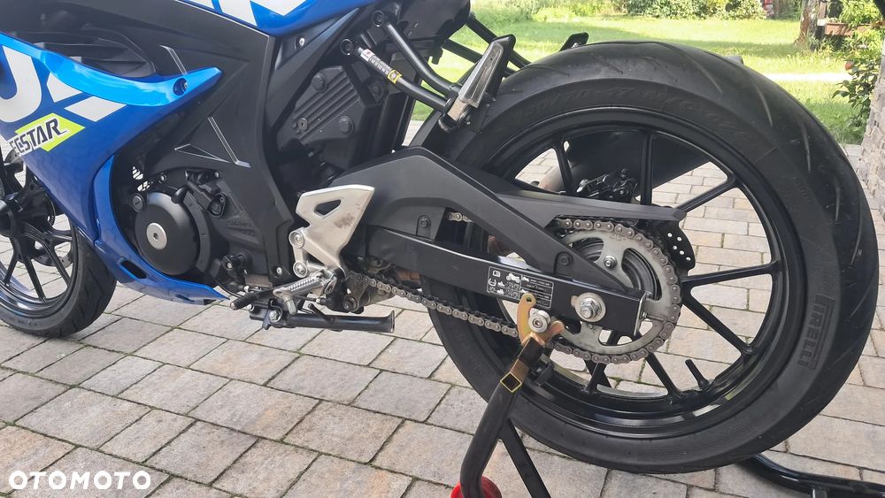 Suzuki GSX-R - 12