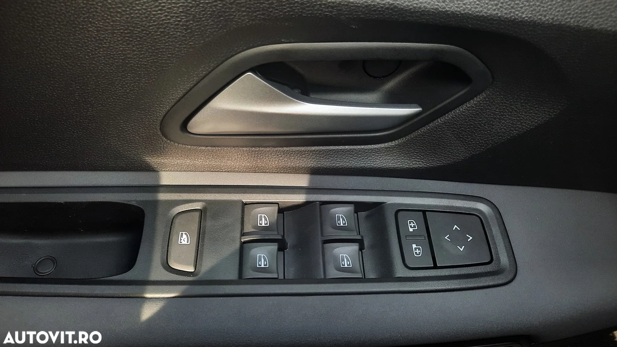 Dacia Sandero Stepway TCe 90 CVT Extreme - 11