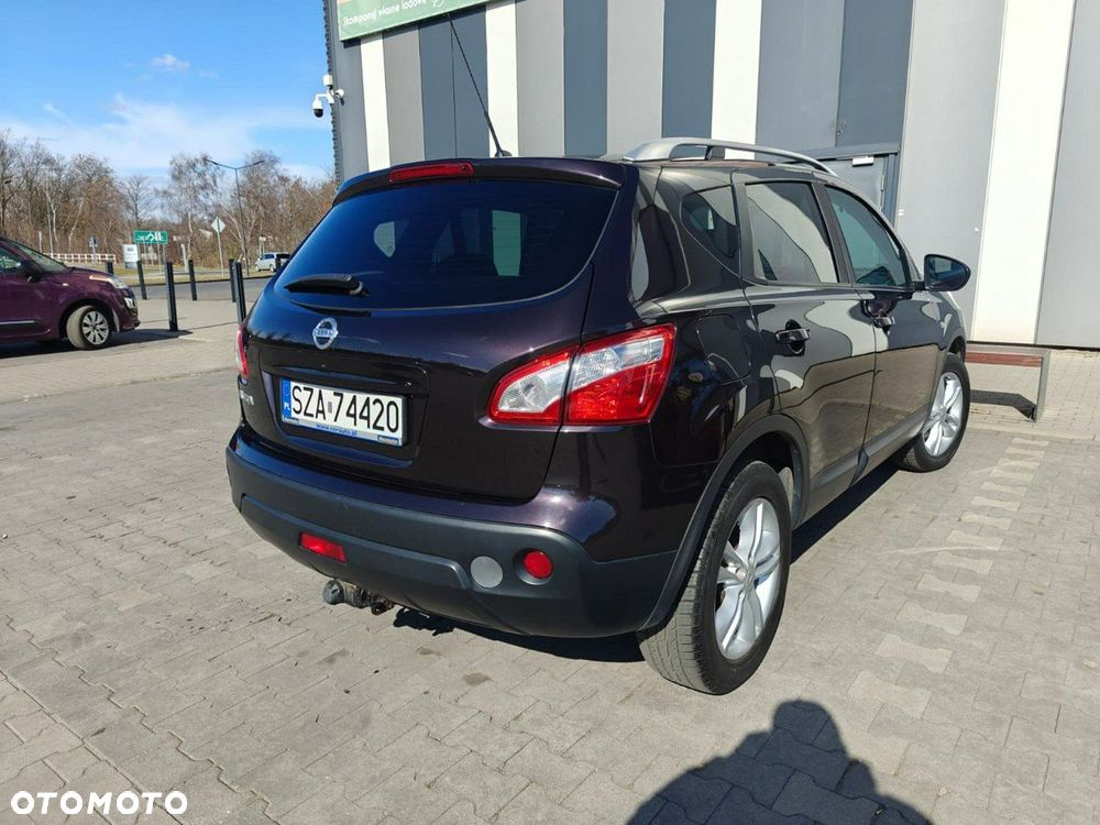Nissan Qashqai - 17