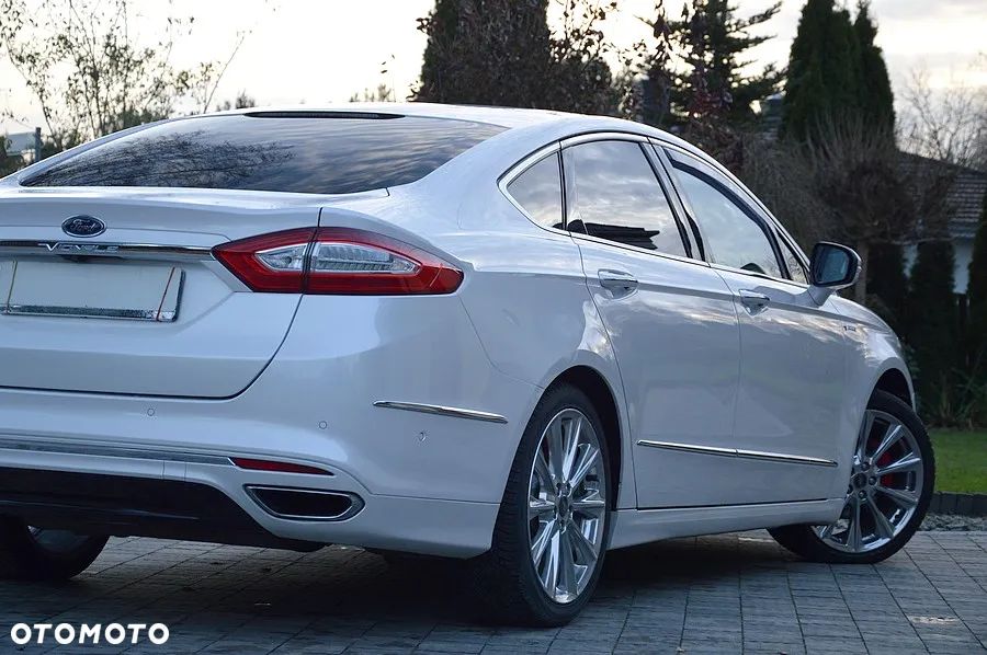 Ford Mondeo 2.0 EcoBoost Start-Stopp Autom Vignale - 19
