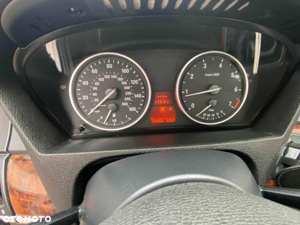 BMW X5 4.8i xDrive - 19