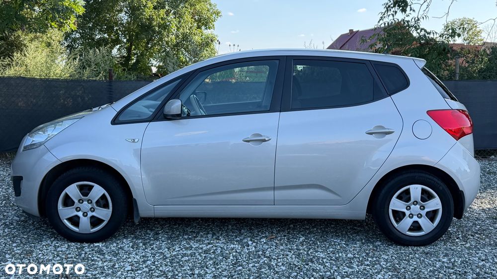 Kia Venga 1.4 L - 8