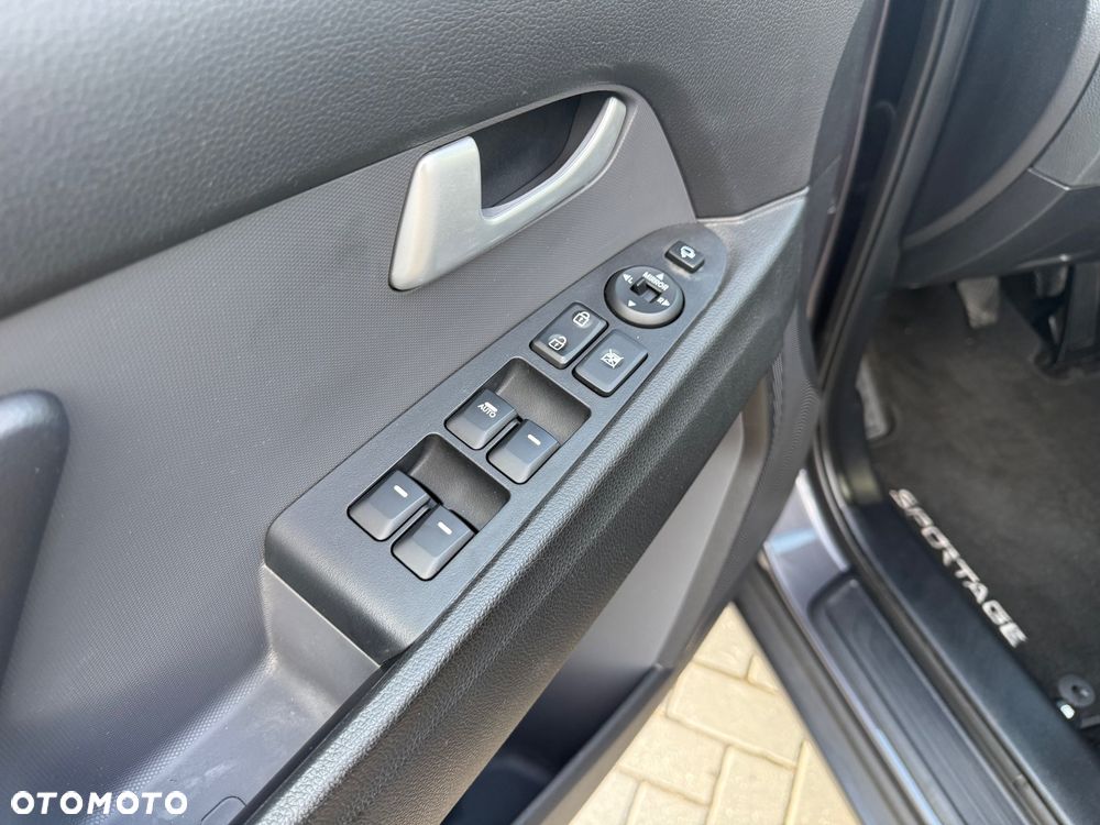 Kia Sportage 1.6 GDI Business Line L 2WD - 26