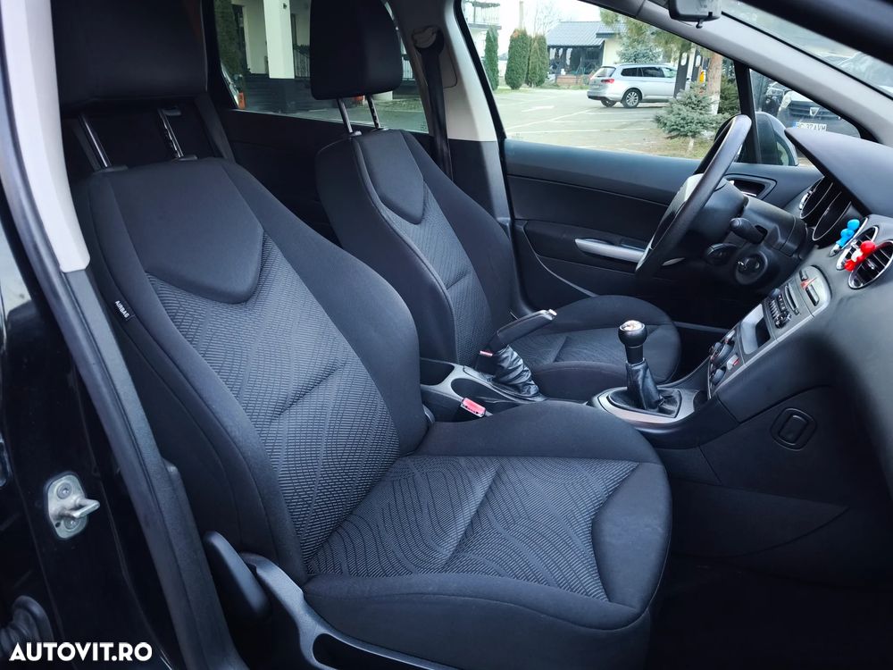 Peugeot 308 1.6HDi Confort Pack - 11