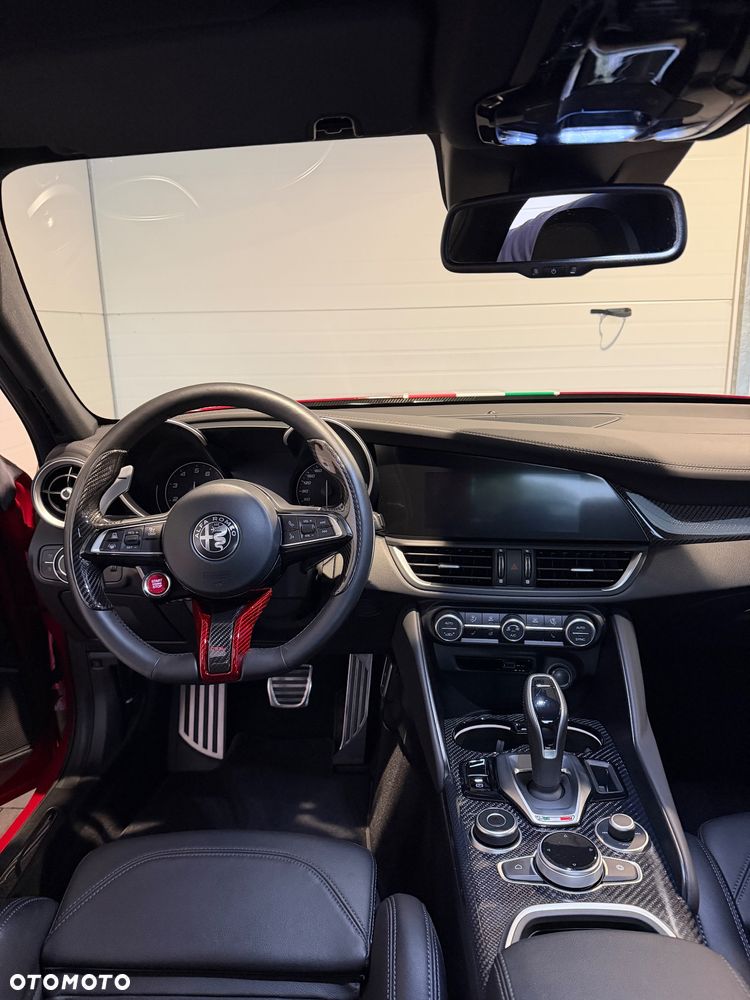 Alfa Romeo Giulia 2.9 Bi Turbo V6 Quadrifoglio - 9