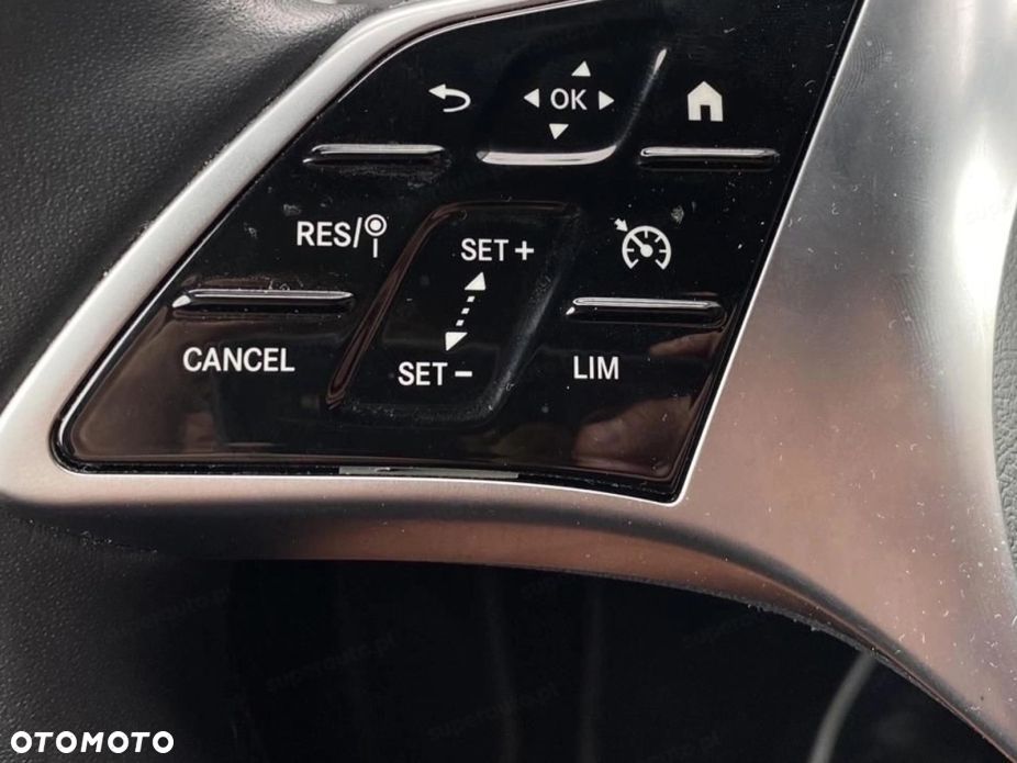 Mercedes-Benz GLC - 9