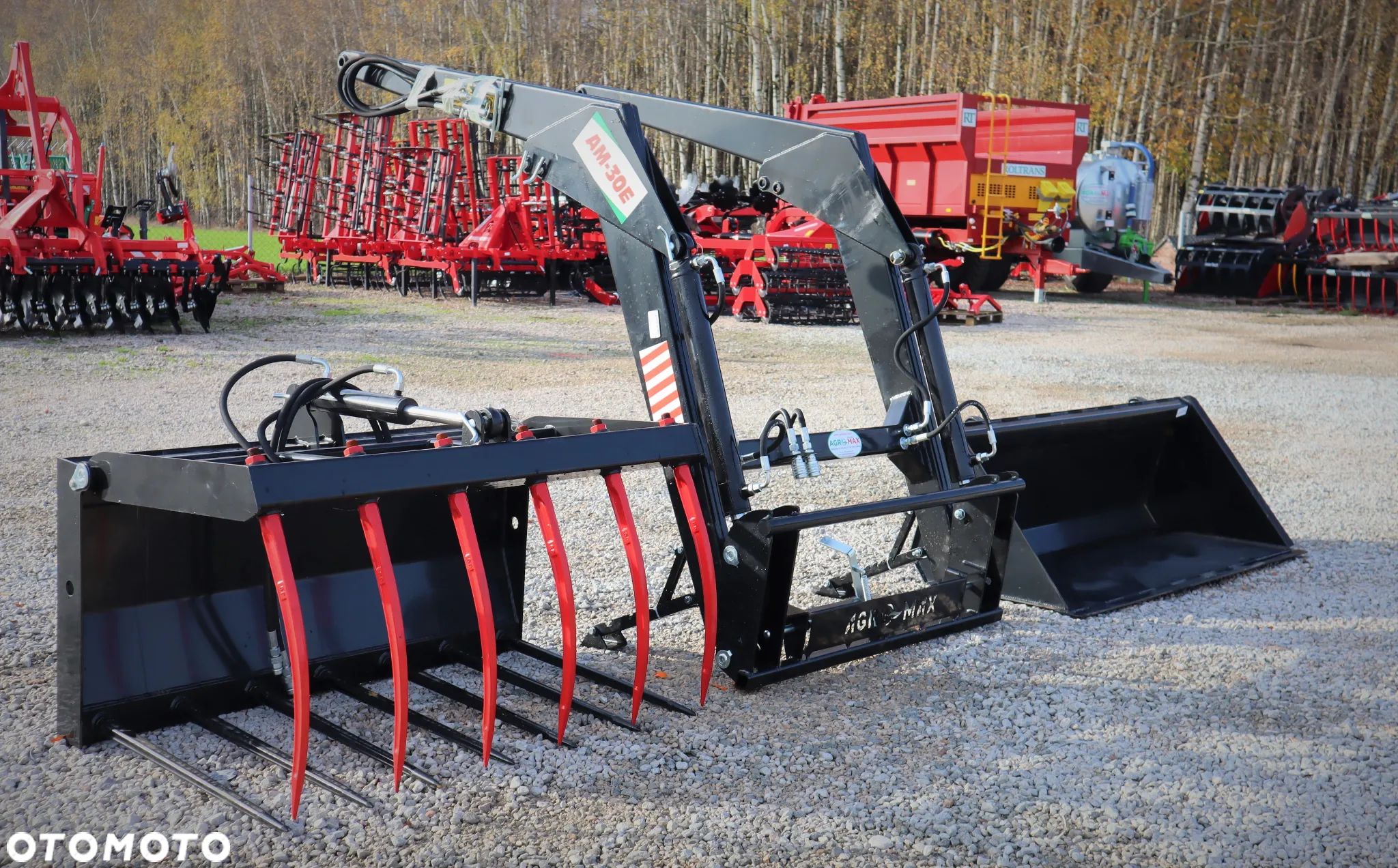 Ładowacz czołowy TUR do ursusa massey ferguson zetora AM30E z Agro-Max - 1