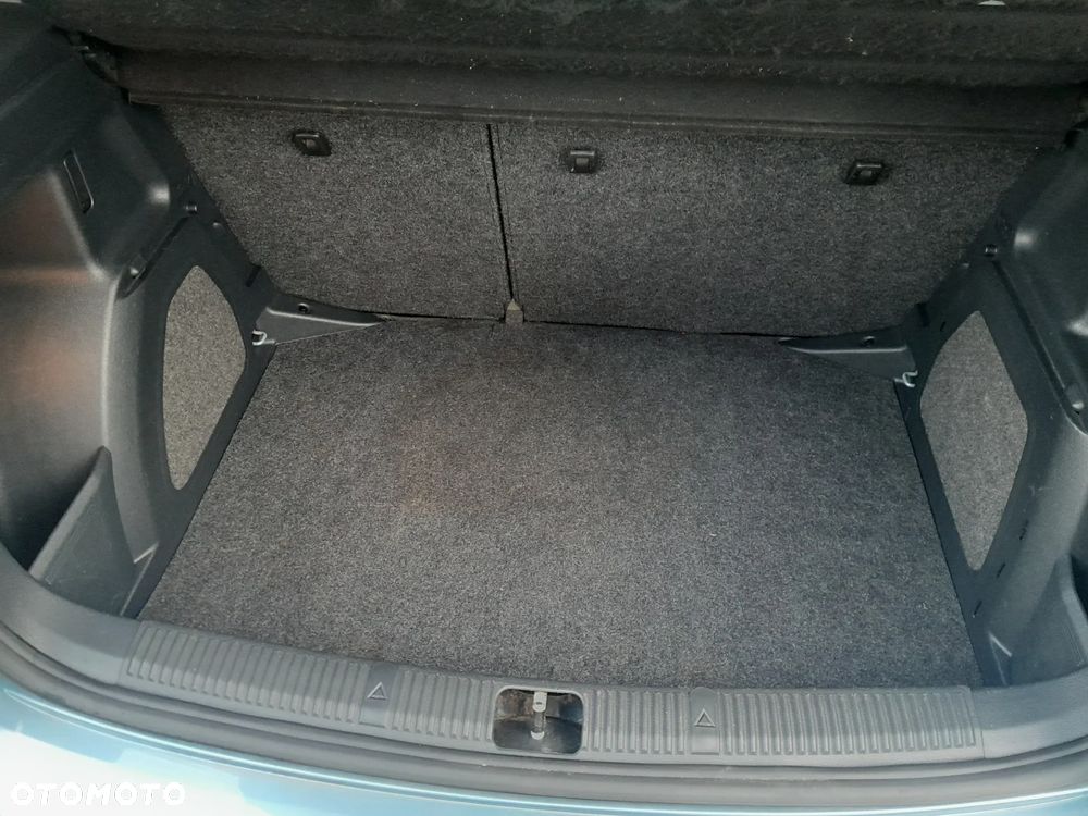 Skoda Fabia 1.2 HTP Elegance - 17