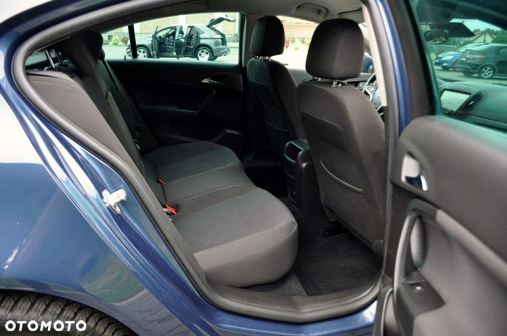 Opel Insignia - 19
