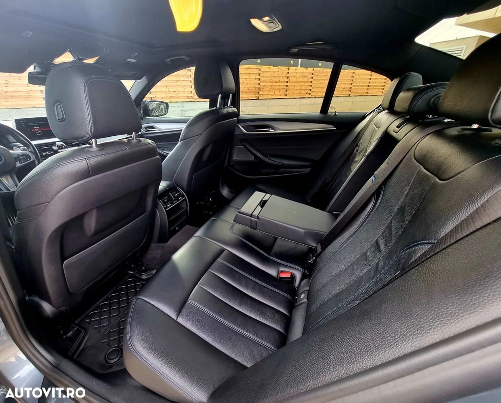 BMW Seria 5 520d xDrive AT - 9
