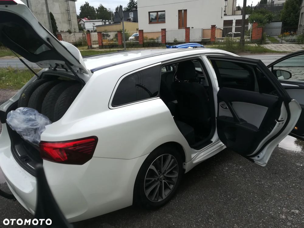 Toyota Avensis 1.8 Business Edition - 5