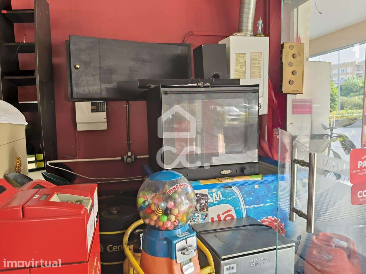 Espaço Comercial em Funcionamento com Cafetaria e Payshop – Águas Sant - Grande imagem: 4/30