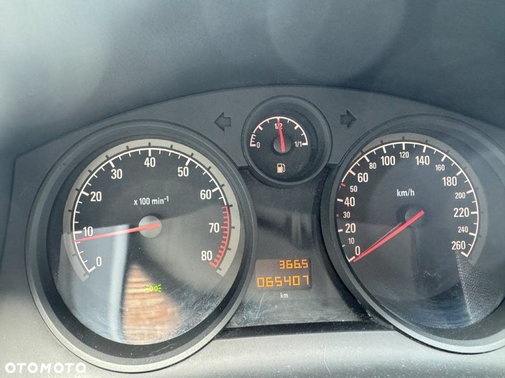 Opel Astra 1.6 - 7