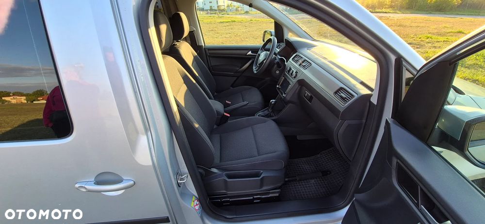 Volkswagen Caddy 2.0 TDI Trendline DSG - 15