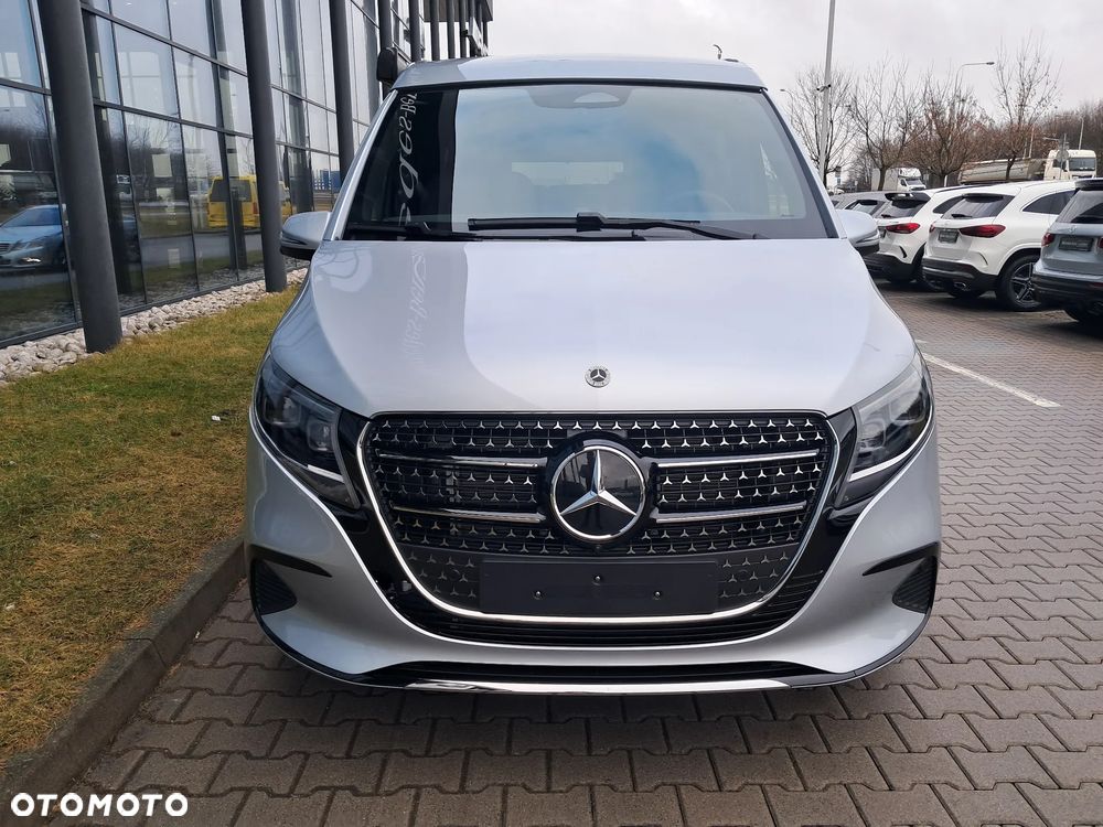Mercedes-Benz Klasa V - 3