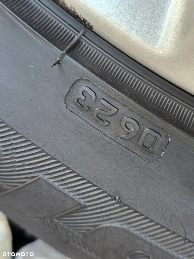 Ford Kuga 2.0 TDCi 4WD Titanium Plus - 10