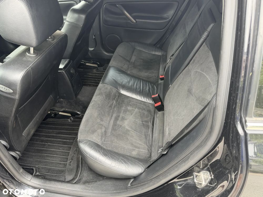 Volkswagen Passat - 10