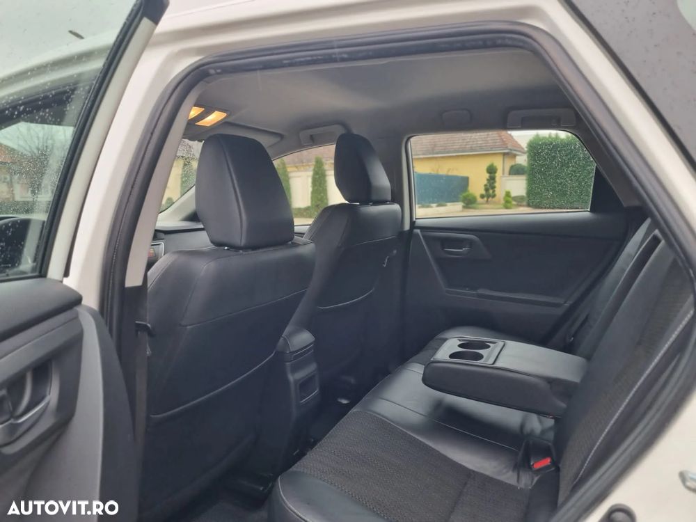 Toyota Auris 1.8 Hybrid Executive - 12