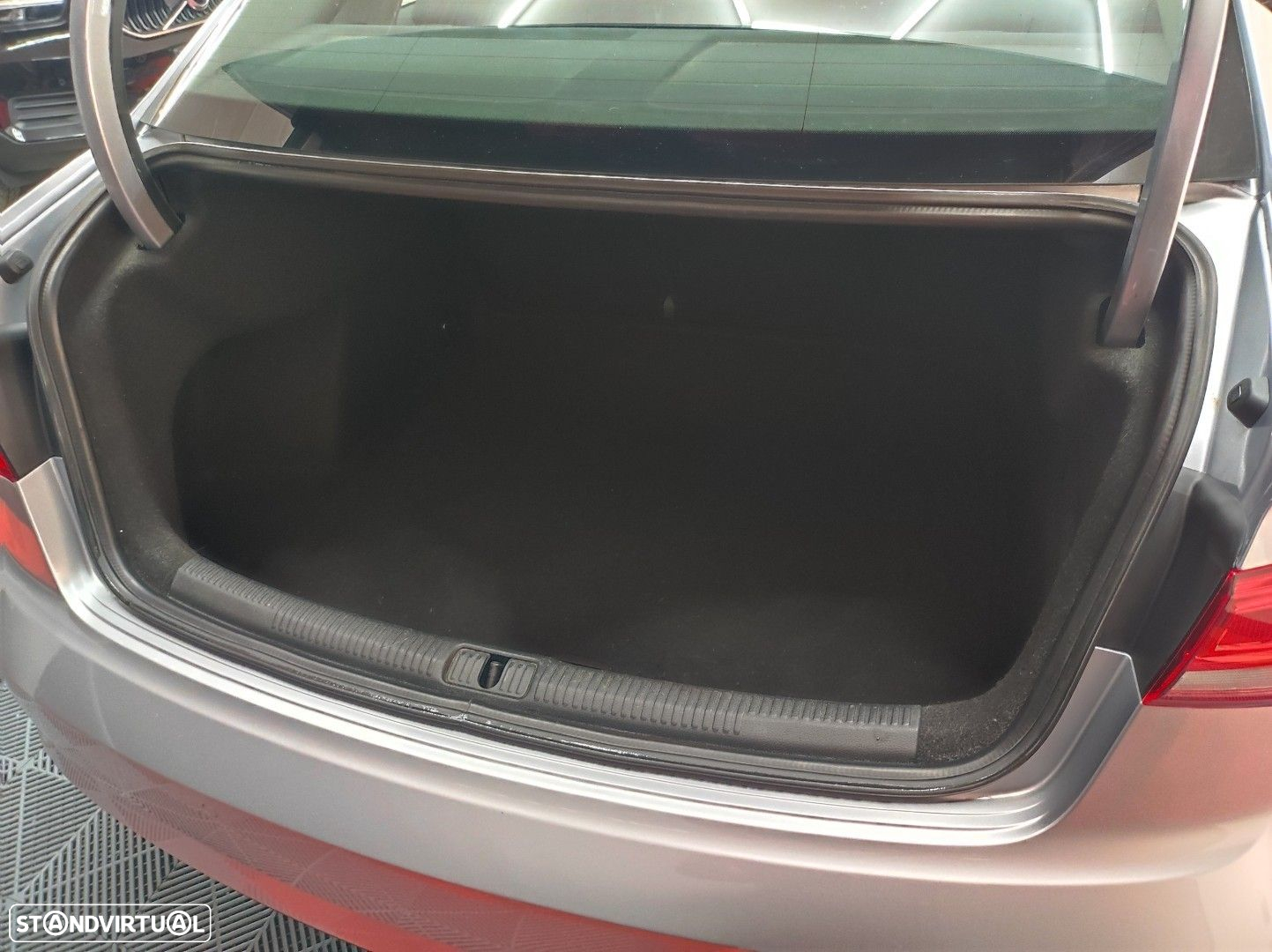 Audi A3 Limousine 1.6 TDI - 14