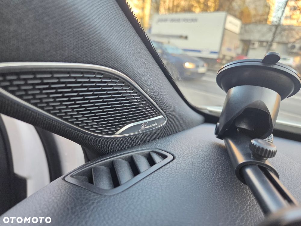 Mercedes-Benz Klasa A 220 4-Matic AMG Line 7G-DCT - 23