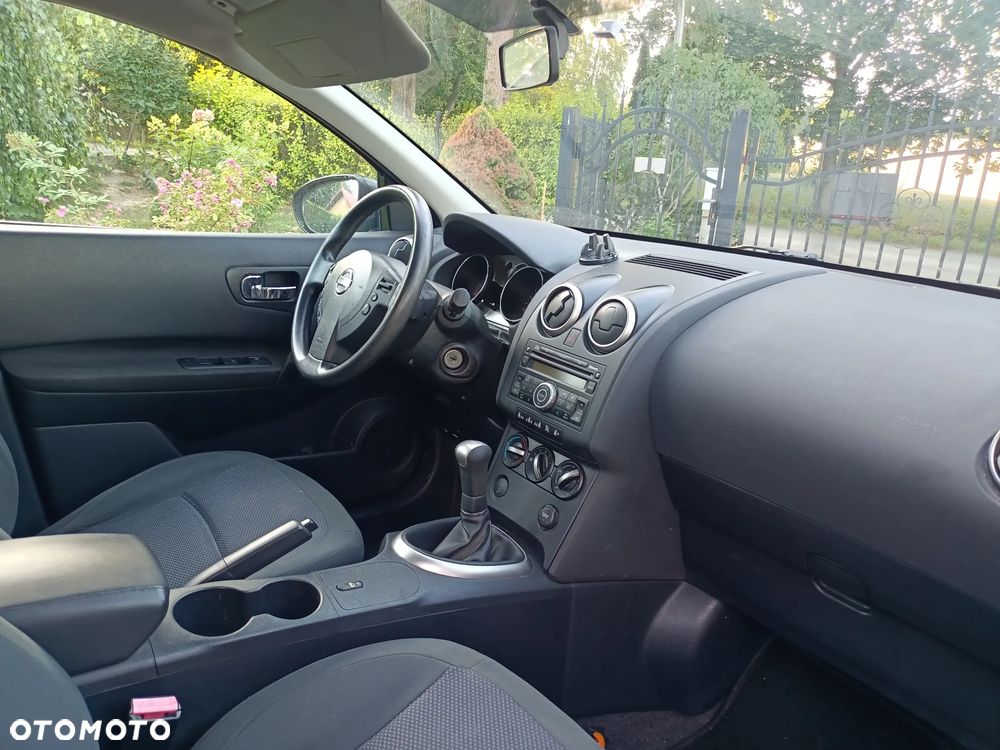Nissan Qashqai 1.6 Visia - 6