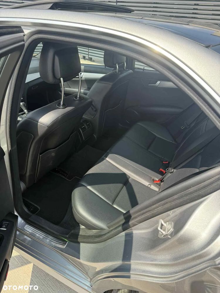 Mercedes-Benz Klasa C 250 T (BlueEFFICIENCY) 7G-TRONIC - 10