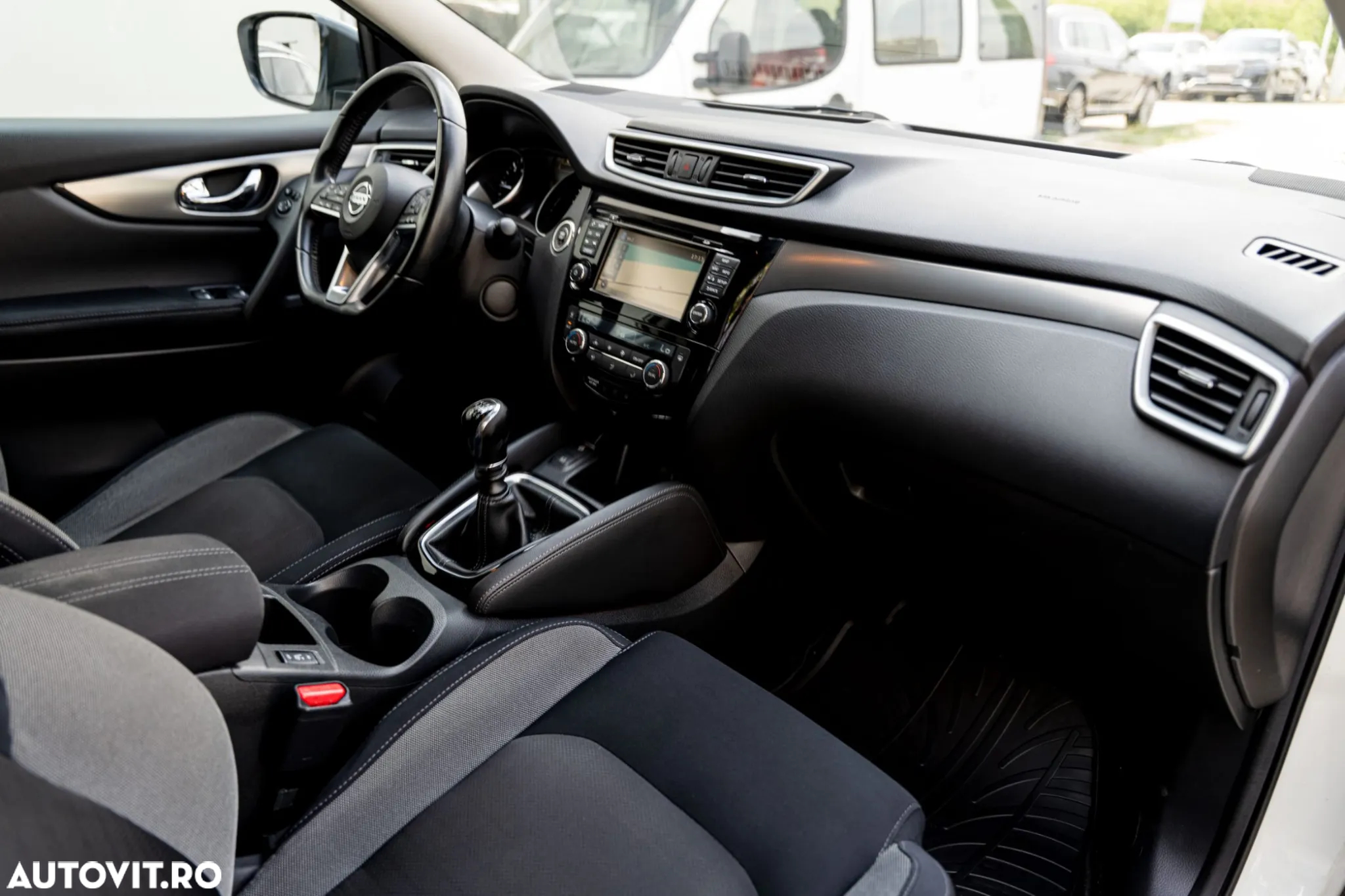 Nissan Qashqai 1.5 DCI Start/Stop Tekna - 7