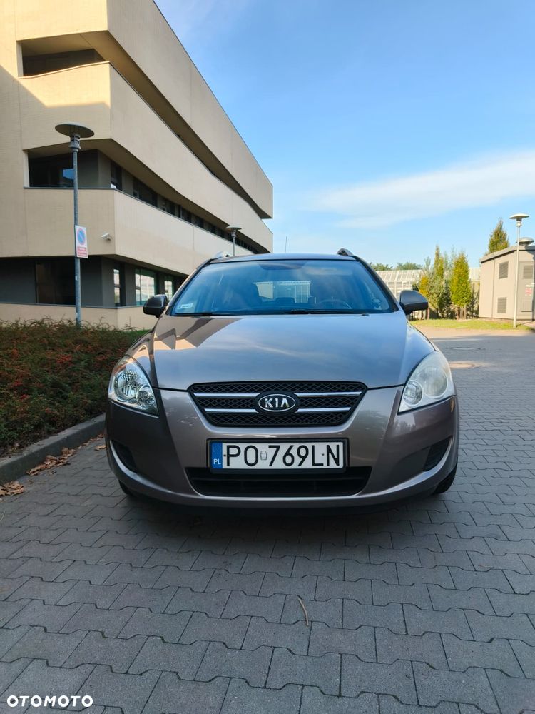 Kia Ceed - 5