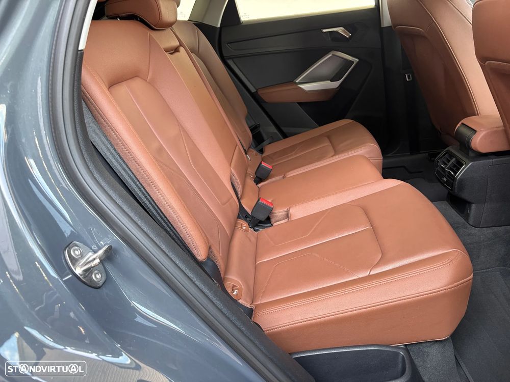 Audi Q3 45 TFSIe S tronic S line - 14