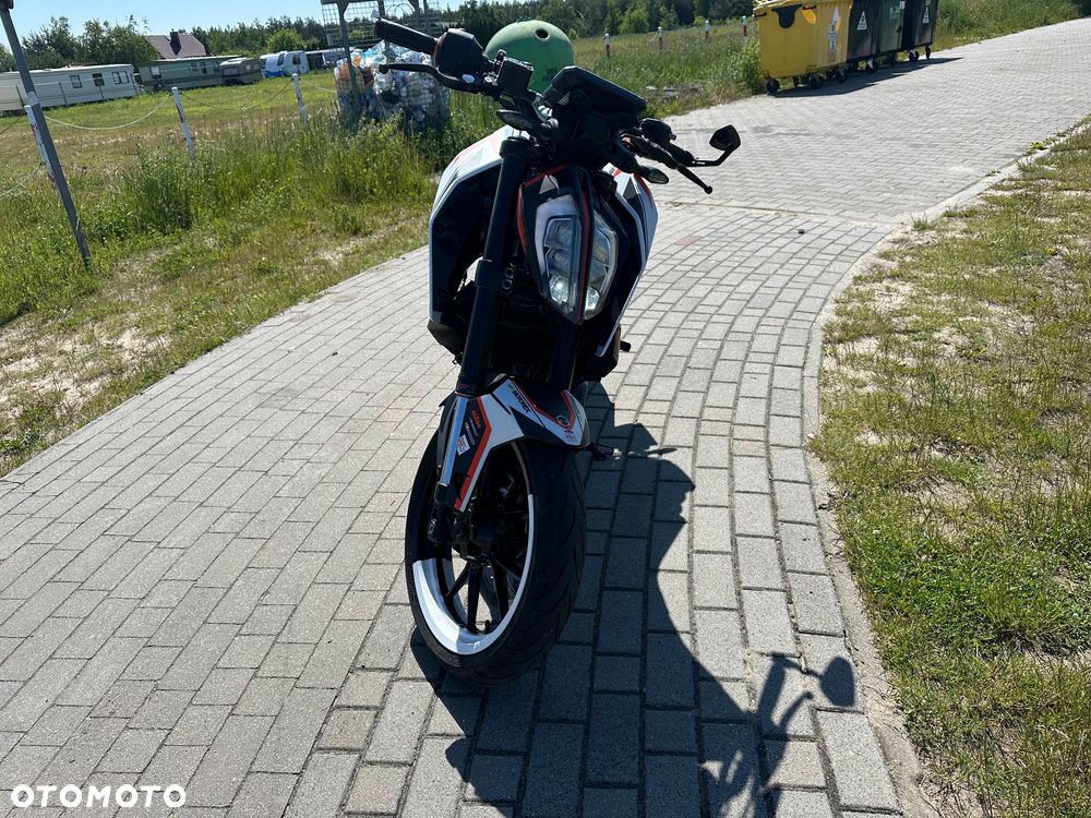 KTM Duke - 4