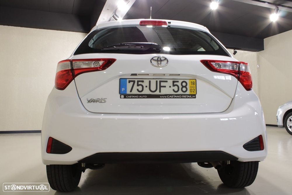 Toyota Yaris 1.4 D-4D AC IVA Dedutível - 6