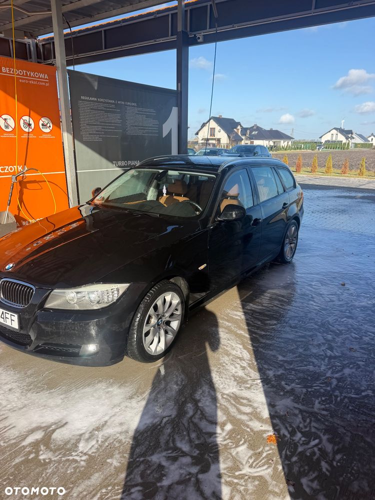 BMW Seria 3 320i - 9