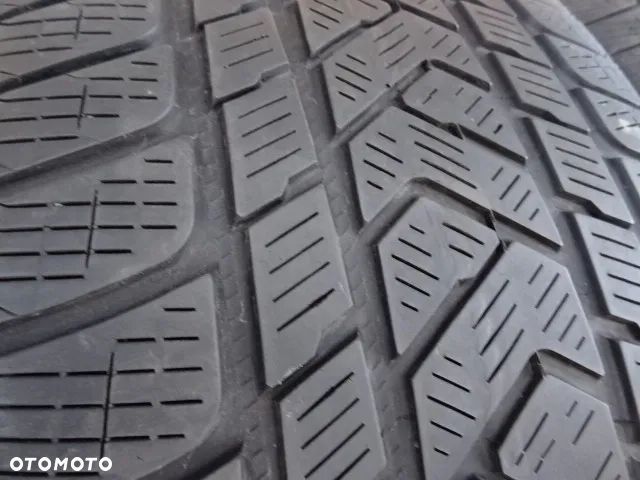 275/40/r22 108V Pirelli Winter Scorpion - 4