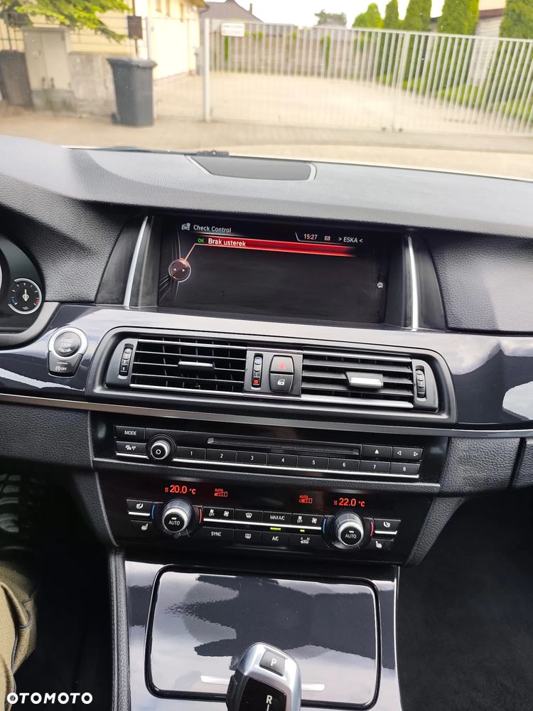 BMW Seria 5 520d - 28