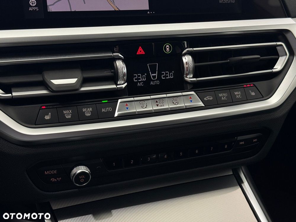 BMW Seria 3 320e Sport Line - 25