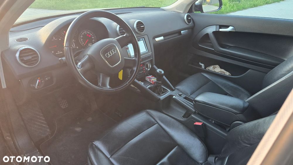 Audi A3 3-drzwiowe 1.6 TDI Ambition - 8