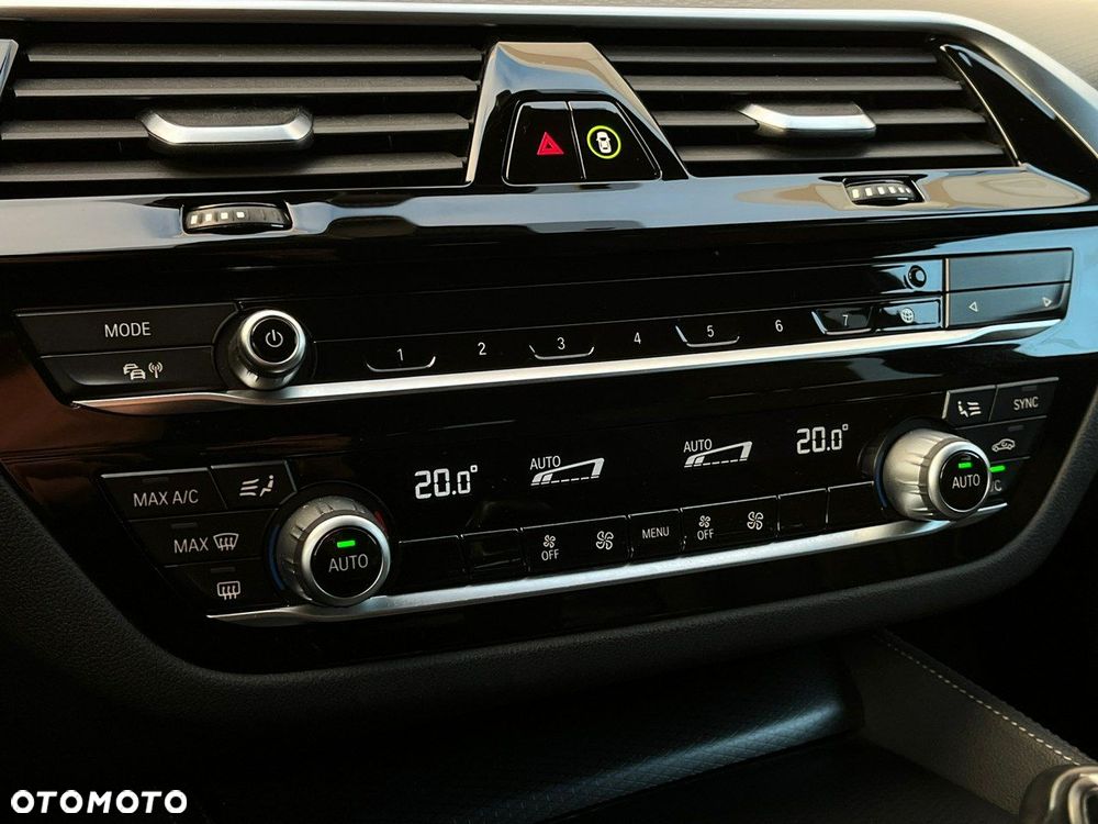 BMW Seria 5 520d xDrive M Sport Edition - 27